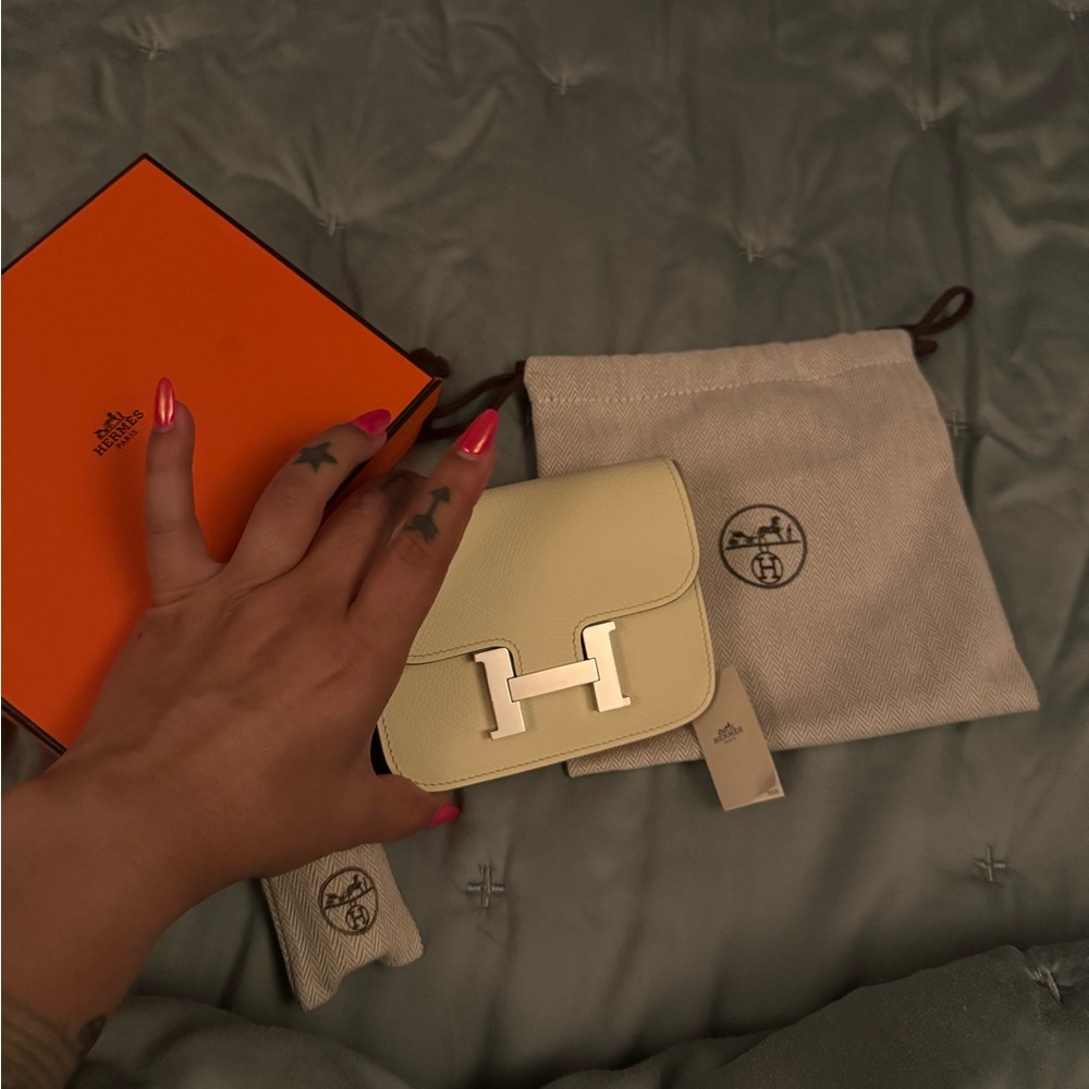 Hermes Constance wallet